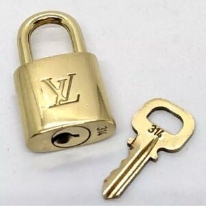 AUTHENTIC LOUIS VUITTON LOCK AND KEY #314
